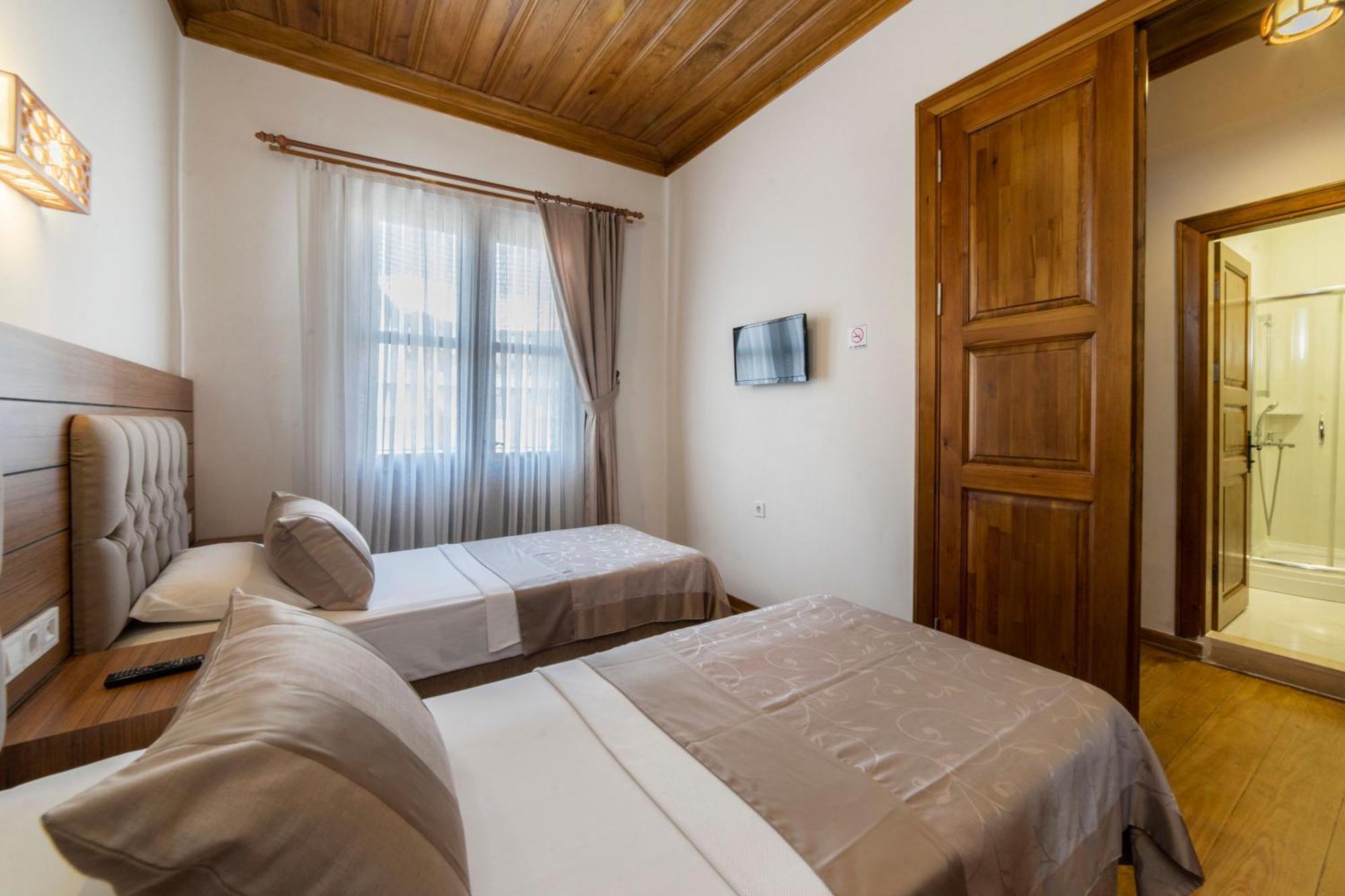 Armistis Hotel Mudanya Exterior photo